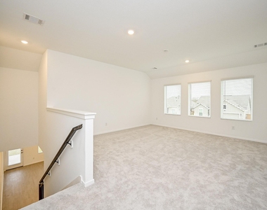 6427 Seafoam Lake Drive - Photo Thumbnail 39