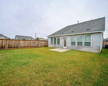 6427 Seafoam Lake Drive - Photo Thumbnail 42