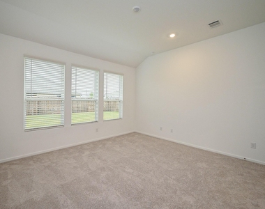 6427 Seafoam Lake Drive - Photo Thumbnail 29