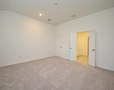 6427 Seafoam Lake Drive - Photo Thumbnail 28