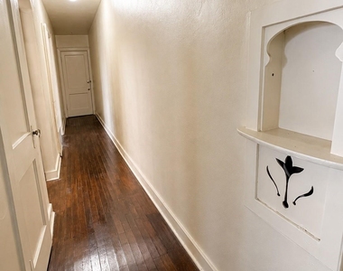 1905 Colquitt Street - Photo Thumbnail 4