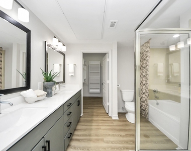 3003 Memorial Court - Photo Thumbnail 7