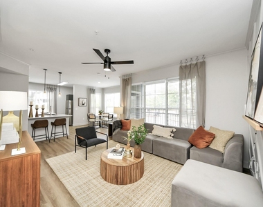 3003 Memorial Court - Photo Thumbnail 10