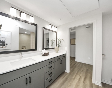 3003 Memorial Court - Photo Thumbnail 3