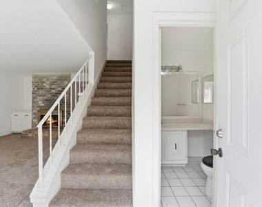 78 W Park West Drive - Photo Thumbnail 1