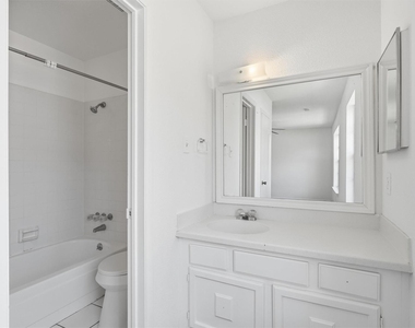 78 W Park West Drive - Photo Thumbnail 13