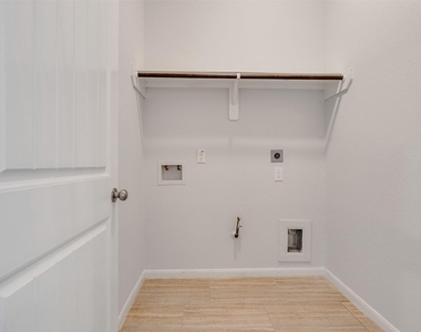 10026 Thicket Park Lane - Photo Thumbnail 26