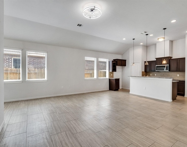 10026 Thicket Park Lane - Photo Thumbnail 17
