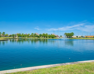 10026 Thicket Park Lane - Photo Thumbnail 43