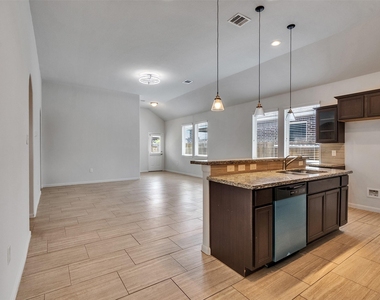 10026 Thicket Park Lane - Photo Thumbnail 7