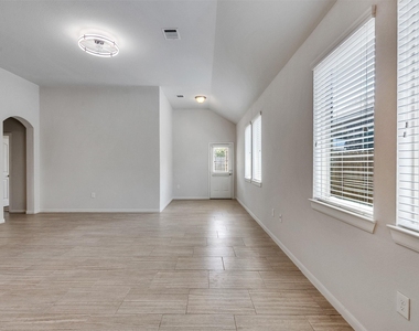 10026 Thicket Park Lane - Photo Thumbnail 11