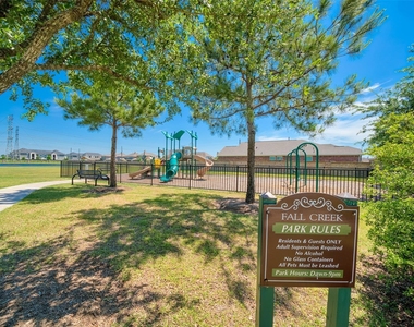 10026 Thicket Park Lane - Photo Thumbnail 46