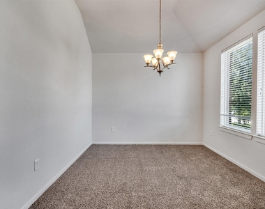 10026 Thicket Park Lane - Photo Thumbnail 5