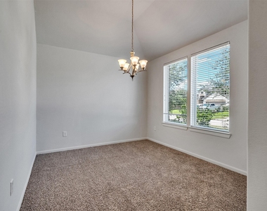 10026 Thicket Park Lane - Photo Thumbnail 6