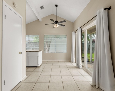 2911 Garden Lane - Photo Thumbnail 8
