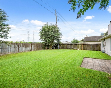 2911 Garden Lane - Photo Thumbnail 20