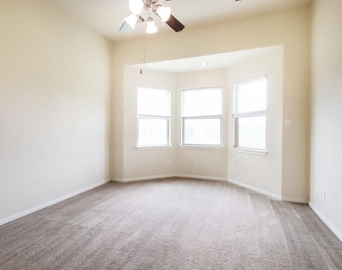 3014 Rose Trace Drive - Photo Thumbnail 6