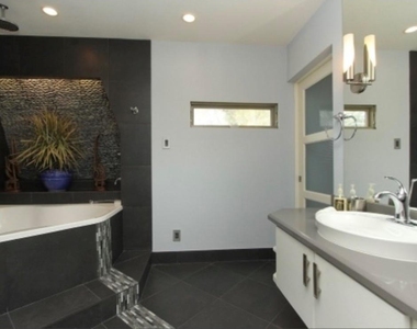 12418 Honeywood Trail - Photo Thumbnail 19