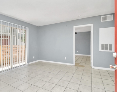5959 Bonhomme Road - Photo Thumbnail 2