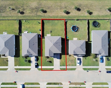 4830 Highland Springs Drive - Photo Thumbnail 5