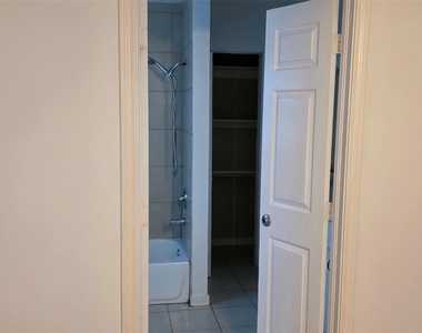 14 Gulf Lane - Photo Thumbnail 10