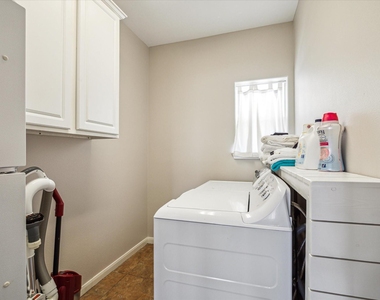 4015 Warchest Court - Photo Thumbnail 28