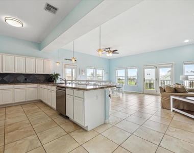 4015 Warchest Court - Photo Thumbnail 15
