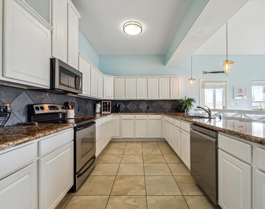 4015 Warchest Court - Photo Thumbnail 14