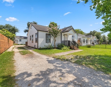 617 Frisco Street - Photo Thumbnail 1