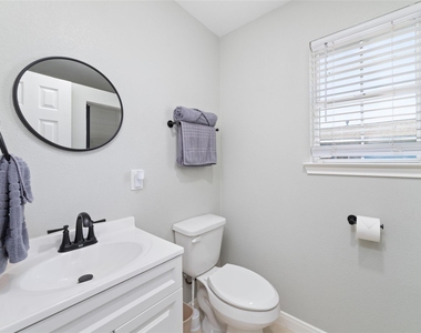 617 Frisco Street - Photo Thumbnail 14