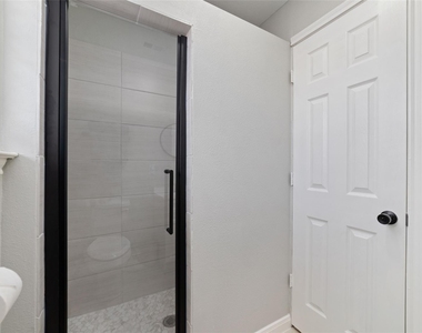 617 Frisco Street - Photo Thumbnail 15