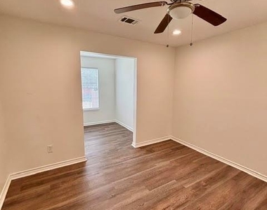 511 N 3rd Street - Photo Thumbnail 15