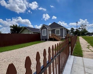 511 N 3rd Street - Photo Thumbnail 27