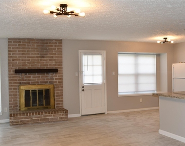 16818 Dutch Ridge Drive - Photo Thumbnail 4