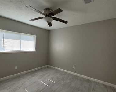 16818 Dutch Ridge Drive - Photo Thumbnail 28