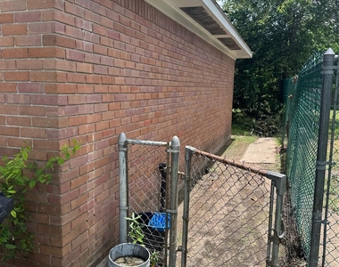 217 W Twickenham Trail - Photo Thumbnail 4