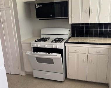 217 W Twickenham Trail - Photo Thumbnail 2