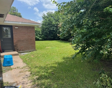 217 W Twickenham Trail - Photo Thumbnail 5