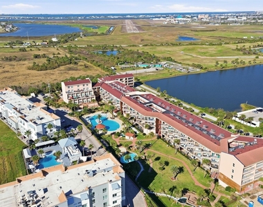9520 Seawall Boulevard - Photo Thumbnail 20