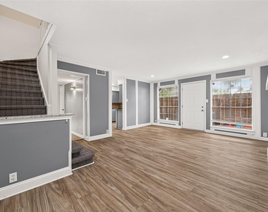14030 Cashel Forest Drive - Photo Thumbnail 15