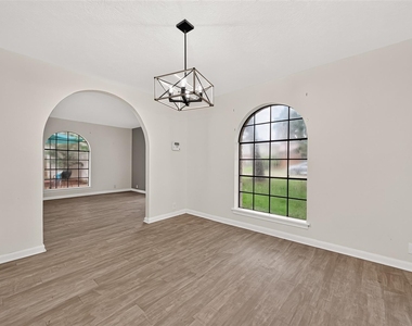 14030 Cashel Forest Drive - Photo Thumbnail 10