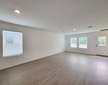 25588 Rose Creek Drive - Photo Thumbnail 34