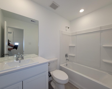 25588 Rose Creek Drive - Photo Thumbnail 17