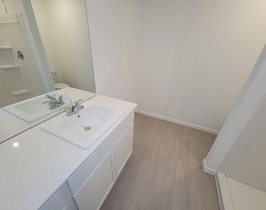 25588 Rose Creek Drive - Photo Thumbnail 28