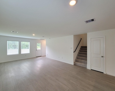25588 Rose Creek Drive - Photo Thumbnail 15