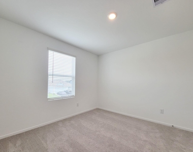 25588 Rose Creek Drive - Photo Thumbnail 21