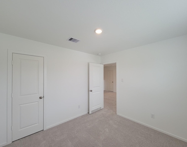 25588 Rose Creek Drive - Photo Thumbnail 20