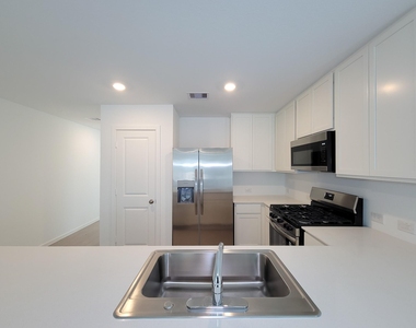 25588 Rose Creek Drive - Photo Thumbnail 8