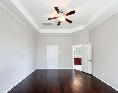 4714 Western Brook Drive - Photo Thumbnail 24