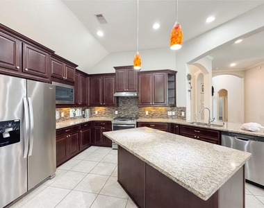 4714 Western Brook Drive - Photo Thumbnail 16